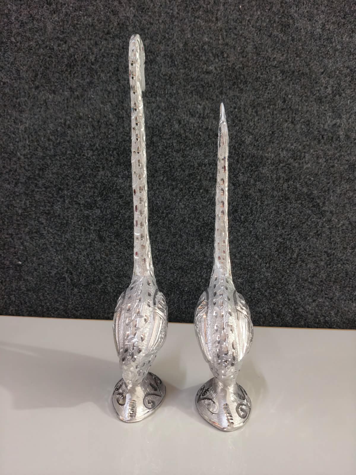Metal Swan Pair
